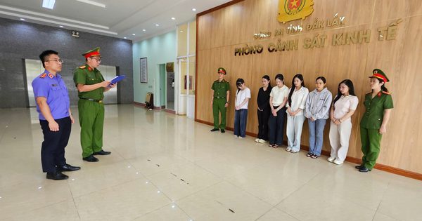 Khởi tố 15 bị can giả bác sĩ lừa tiền tại 3 cơ sở thẩm mỹ