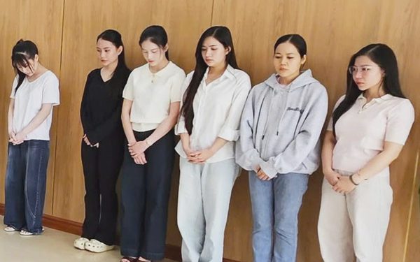 Khởi tố 15 người của 3 cơ sở thẩm mỹ cho nhân viên giả 'bác sĩ, chuyên gia' lừa khách hàng