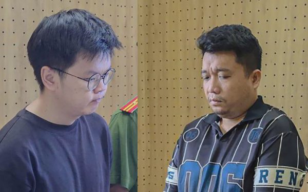 Khởi tố 2 người vận chuyển lậu hơn 180.000 con tôm hùm giống từ Singapore về Việt Nam