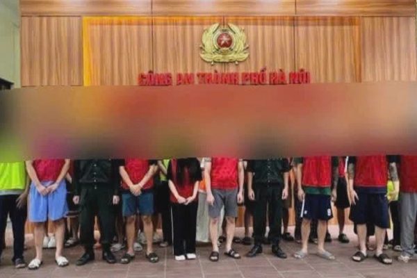 Khởi tố 21 bị can trong đường dây buôn bán hàng cấm trong lĩnh vực thẩm mỹ