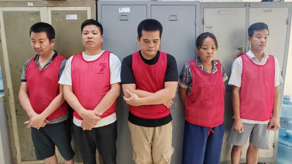 Khởi tố 5 đối tượng trong vụ đổ hơn 33,5 nghìn tấn chất thải tại Hà Nội