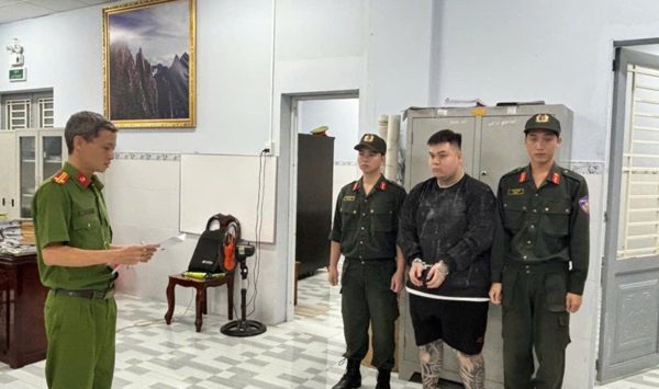 Khởi tố, bắt giam kẻ nổ súng bắn người giữa đường ở Đồng Nai
