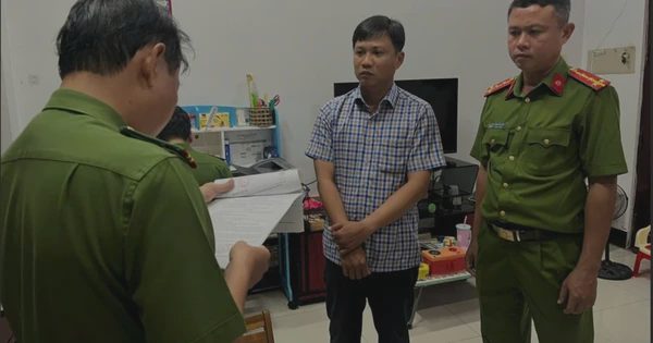 Khởi tố đăng kiểm viên nhận hối lộ 120 triệu đồng để 'làm luật'
