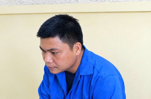 Khởi tố đối tượng 'hô biến' sổ đỏ của người khác thành tên mình