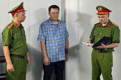 Khởi tố giám đốc công ty sản xuất hơn 1,2 triệu viên sủi giả