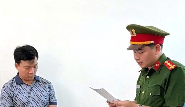 Khởi tố giám đốc và nhân viên một công ty chế biến vật liệu xây dựng ở Ninh Bình
