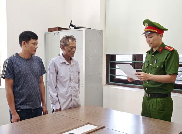 Khởi tố hai bố con giấu 9 thiết bị giám sát hành trình tàu cá
