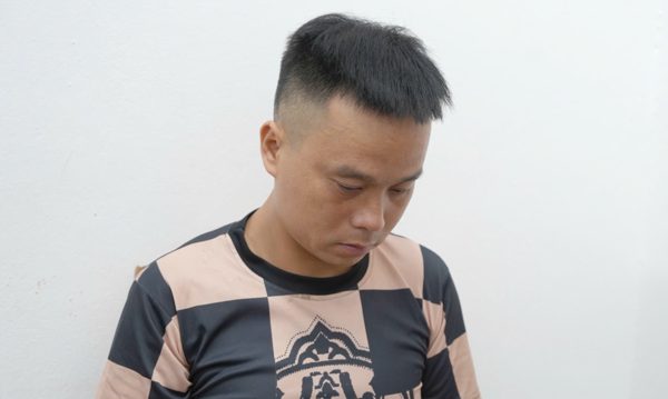 Khởi tố kẻ bám theo bé gái trong đêm, đạp ngã nạn nhân để xâm hại
