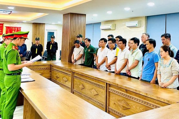 Khởi tố loạt cán bộ ở Đà Nẵng nhận hối lộ để bỏ qua sai phạm xây dựng