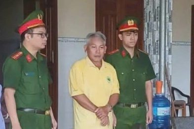 Khởi tố người đàn ông đặt sổ đỏ giả trên mạng để lừa đảo