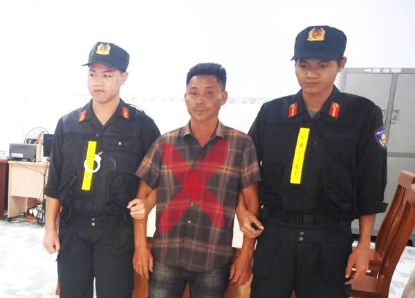 Khởi tố người đàn ông tấn công cán bộ công an ở Đồng Nai