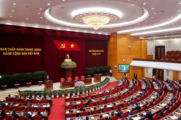 Không bổ nhiệm, điều động, luân chuyển cán bộ đang bị xem xét xử lý kỷ luật