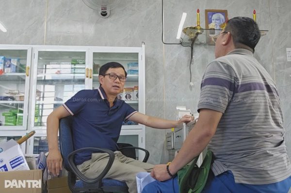 Không cần bệnh án, "thầy" hỏi qua loa rồi lấy thuốc tiêm