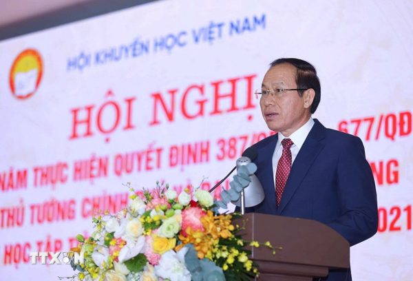 Không chạy theo danh hiệu trong xây dựng các mô hình học tập