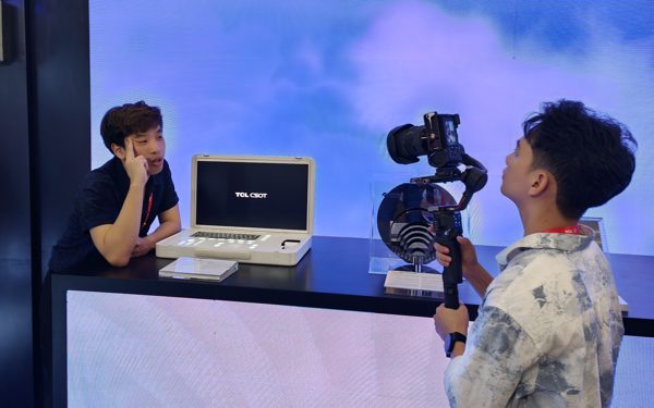 Không chỉ ‘hút view’, nhà sáng tạo bán hàng cần sự chuẩn mực