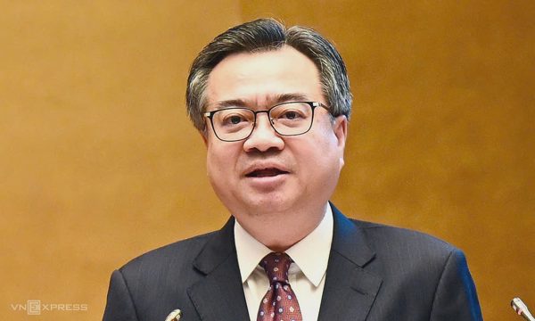 'Không đặt thêm điều kiện, hạn chế quyền kinh doanh hợp pháp của đảng viên'
