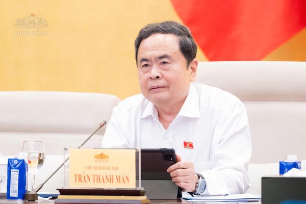 Không để nhận con nuôi biến tướng thành mua bán trẻ em