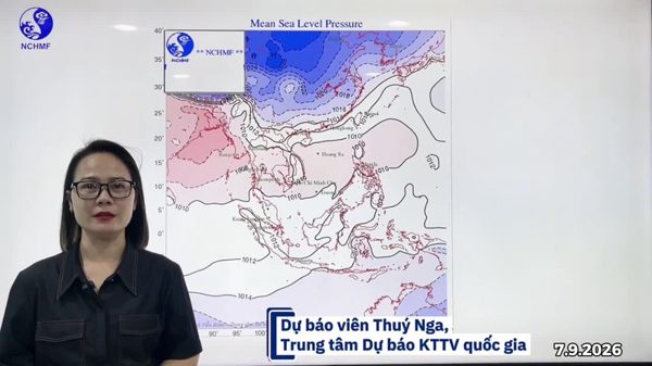 Không khí lạnh đầu mùa tràn về miền bắc, miền trung chuẩn bị đón mưa lớn