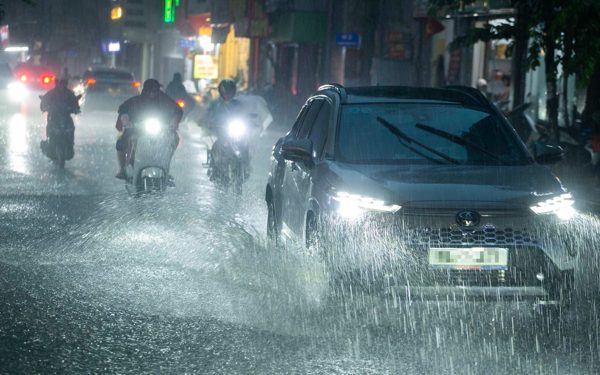 Không khí lạnh gây mưa lớn, cảnh báo lũ quét, sạt lở đất trong đêm