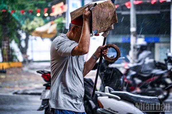 Không khí lạnh tràn về, đêm nay và ngày mai, Bắc Bộ trời chuyển lạnh, vùng núi cao có nơi trời rét