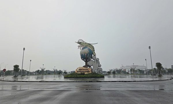 Không khí ở miền Tây mờ đục bất thường