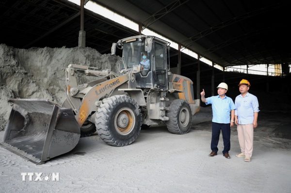 Không thể đánh đồng đảng viên làm giàu chính đáng với trục lợi