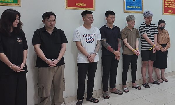 Không trữ khí cười tại quán, Coca Club vẫn bán hơn 4.500 bóng