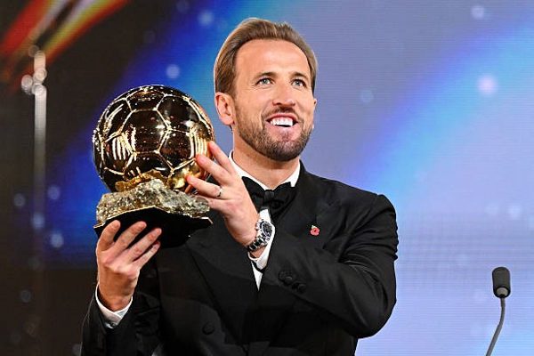 Không vô địch Champions League hay World Cup, vì sao Harry Kane vẫn đoạt Quả bóng Vàng?