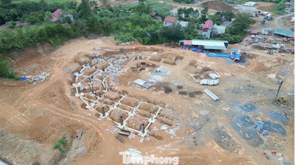 Khu liên hợp thể thao Lạng Sơn với sân bóng đá 25.000 chỗ ngồi đang thi công ra sao?