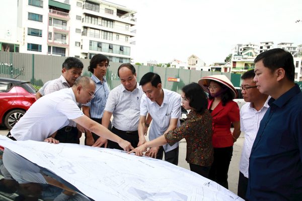 Khuyến khích hành động và kiểm soát rủi ro bằng thể chế