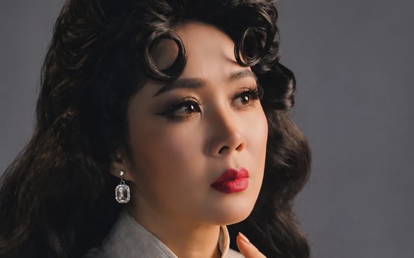 Kịch đoàn Thành Lộc công bố vở kịch đầu tiên Giáng Hương: Sân khấu về khuya