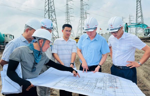 Kiểm tra tiến độ 4 dự án quan trọng nhằm đảm bảo điện cho miền Bắc