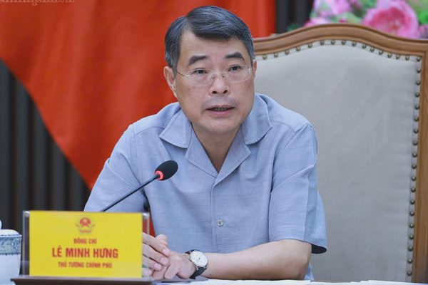 "Kiên quyết điều chuyển vốn các dự án chậm giải ngân, chậm tiến độ"
