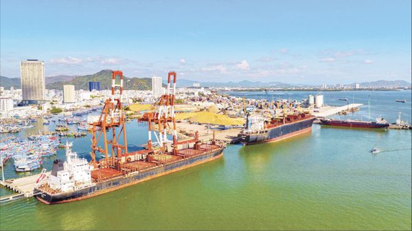 Kiến tạo không gian, định hình các cực tăng trưởng mới