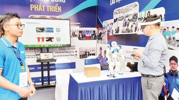 Kiến tạo không gian kinh tế đa cực