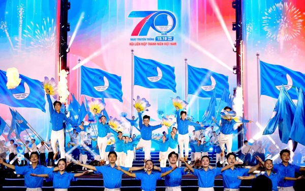 Kiến tạo môi trường để thanh niên yêu nước và sống đẹp