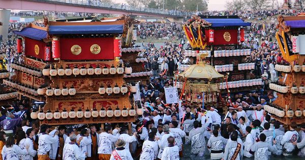 Kiệu diễu hành khổng lồ đè phó thị trưởng tử vong ở Nhật Bản