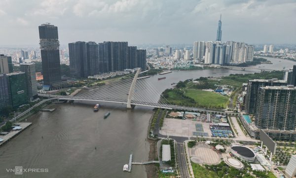 Kinh tế TP HCM quý III tăng 9,86%
