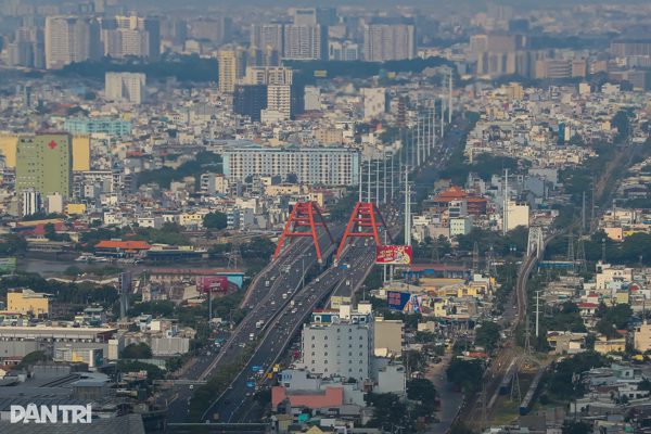 Kinh tế TPHCM quý III tăng trưởng cao nhất trong 10 năm