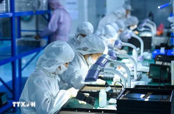 Kinh tế Trung Quốc tăng trưởng 4,6% giữa những tín hiệu phục hồi đan xen