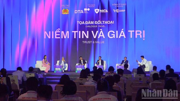 KOL Summit 2026 tại Thành phố Hồ Chí Minh thu hút hơn 1000 người nổi tiếng tham dự