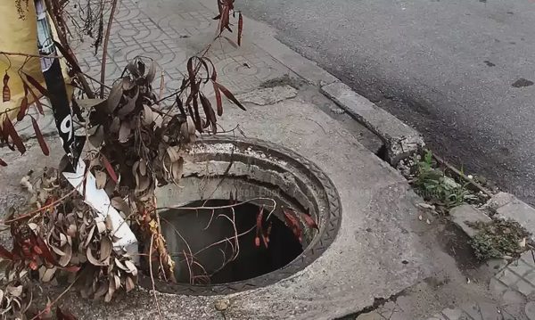 Kỳ án 11 năm theo đuổi vụ kiện con chết do rơi xuống hố ga không nắp