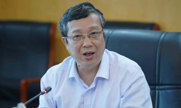 Kỷ luật buộc thôi việc với Thứ trưởng Bộ Nông nghiệp và Môi trường Hoàng Trung
