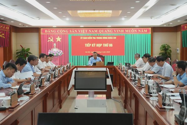 Kỷ luật Chi bộ Cục Xuất bản, In và Phát hành
