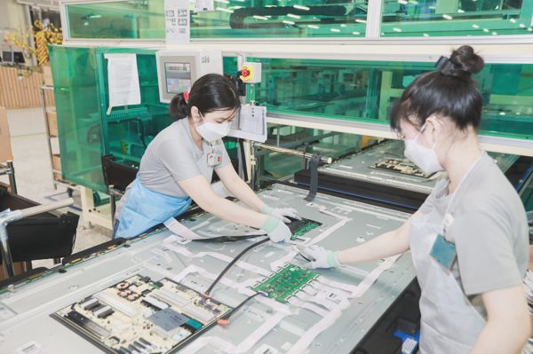 Kỷ lục 770 tỷ USD xuất nhập khẩu: Đằng sau con số nhập siêu hơn 20 tỷ USD