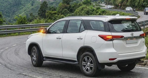 Kỹ năng vượt xe, chuyển làn trong bài thi sát hạch quan trọng thế nào?
