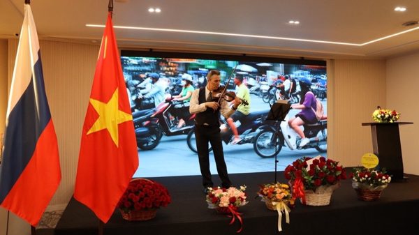 Kỷ niệm 81 năm Quốc khánh Việt Nam tại miền trung nước Nga