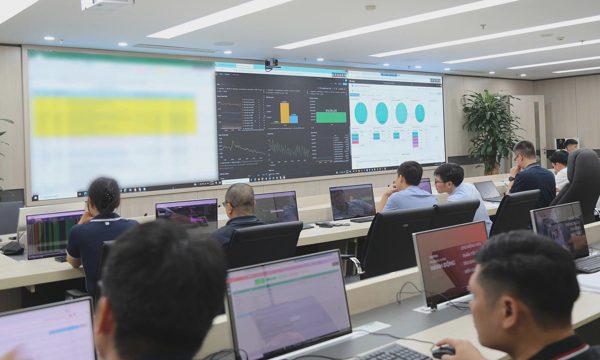 Kỹ sư Việt làm hệ thống tính cước viễn thông cho trăm triệu thuê bao
