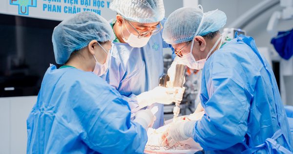 Kỳ tích hồi phục của cô gái 26 tuổi sau ca phẫu thuật sọ não phức tạp