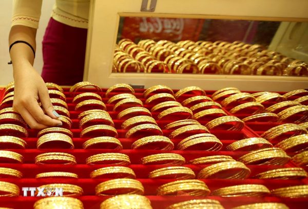 Kỳ vọng Fed tiếp tục nâng lãi suất kìm hãm đà tăng của vàng